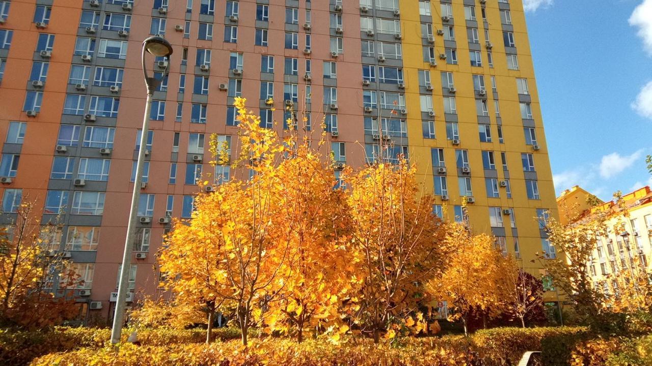Positive Smile Studio Apartment In The Colorful Comfort Town Residental Complex. Kt-06. Kiev Exteriör bild