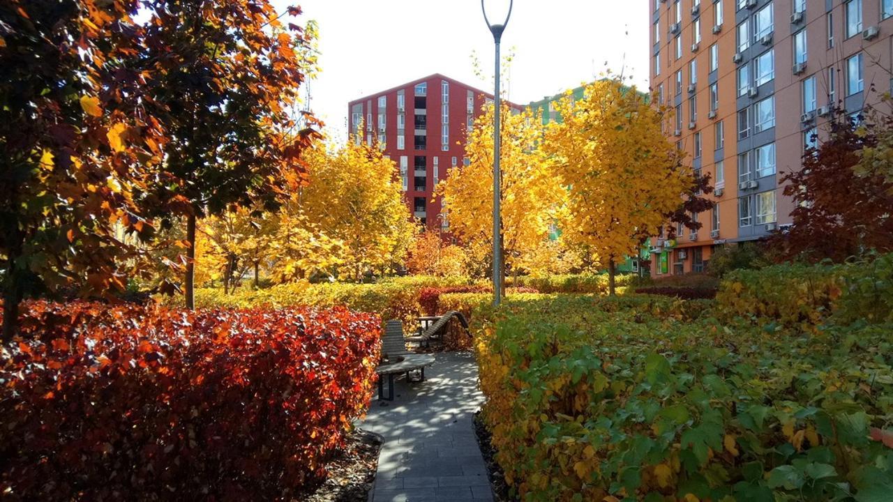 Positive Smile Studio Apartment In The Colorful Comfort Town Residental Complex. Kt-06. Kiev Exteriör bild