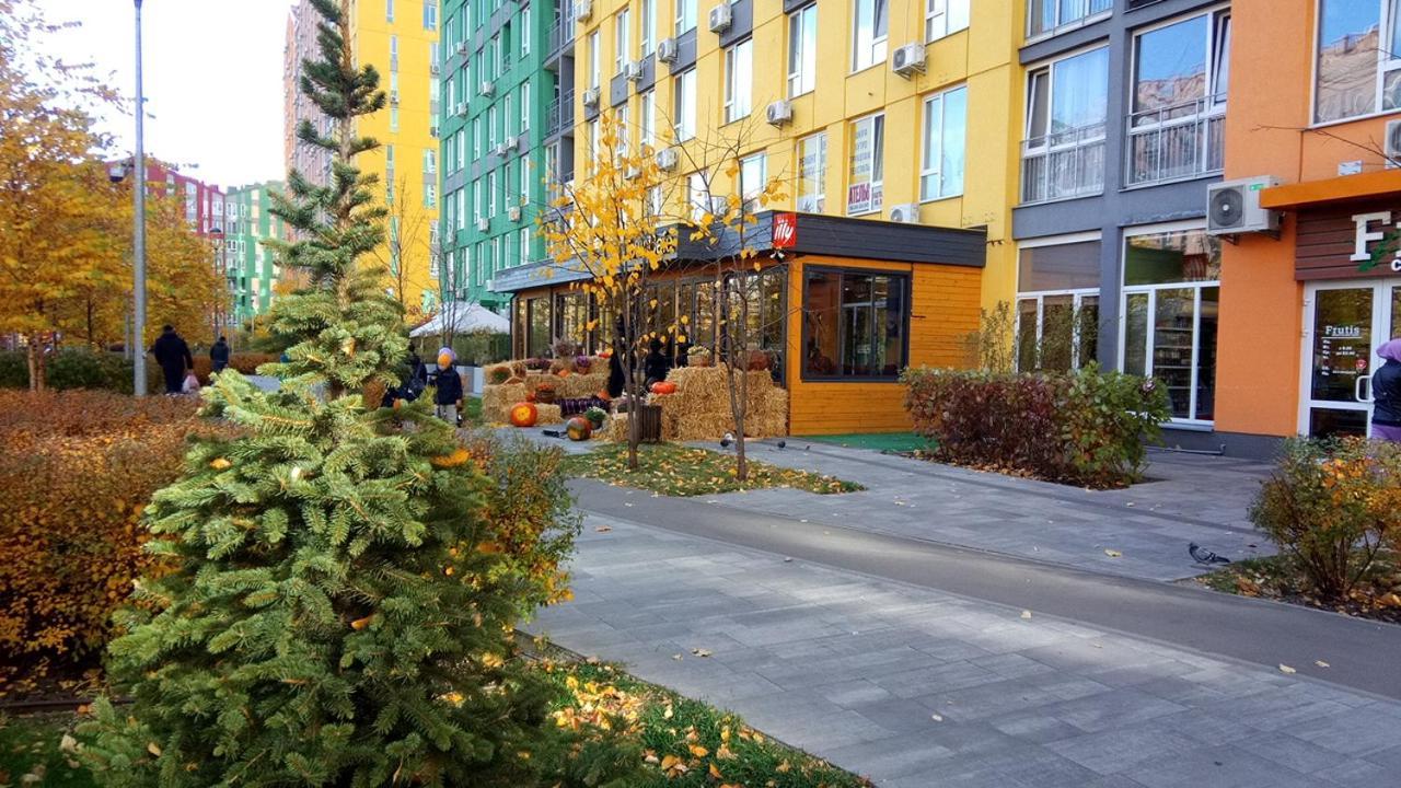 Positive Smile Studio Apartment In The Colorful Comfort Town Residental Complex. Kt-06. Kiev Exteriör bild